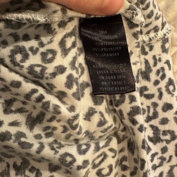 Andree by Unit Striped/Leopard Print Women's Hooded top size 1X black and white - Picture 3 of 7
